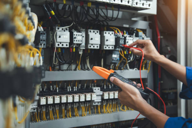 Best Local Electrician Companies  in Dundee, OR