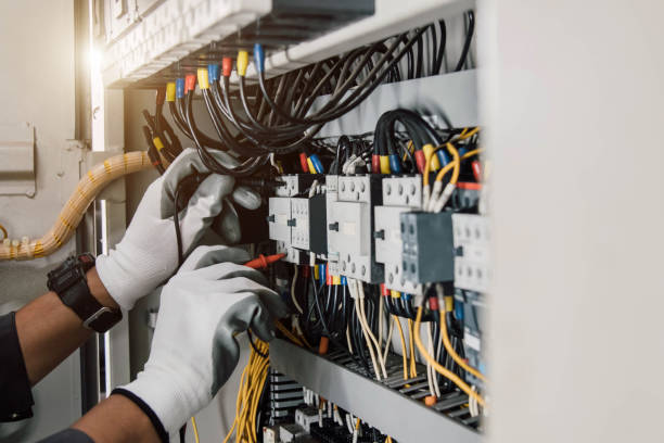 Best 24-Hour Electrician  in Dundee, OR